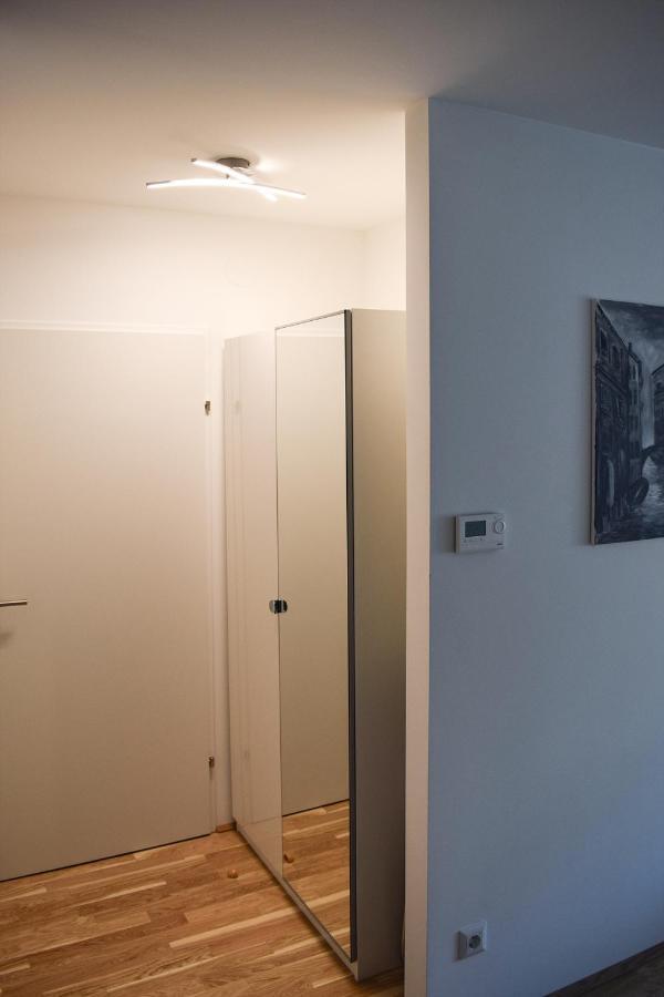Cosy New Apartment 3Min To Vic/Uno-City And Danube Wiedeń Zewnętrze zdjęcie